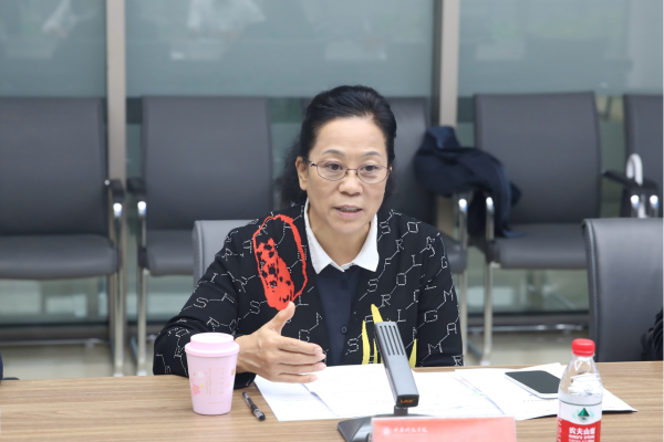 杨校长.png
